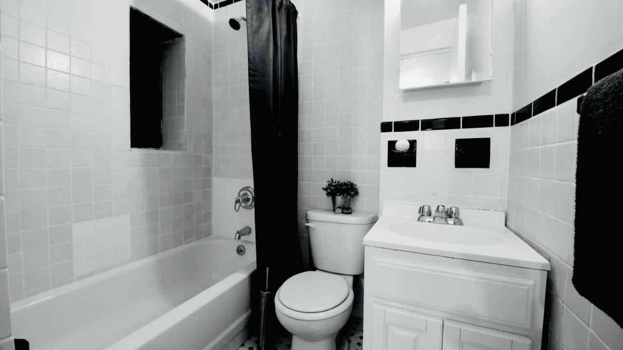 Times Square Manhattan - Private Room In 2 Bedroom Apartment Нью-Йорк Экстерьер фото